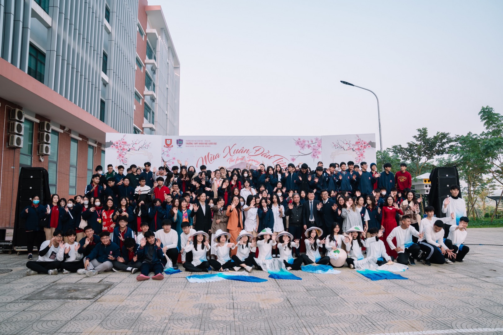 HES - Trường THPT Khoa học Giáo dục