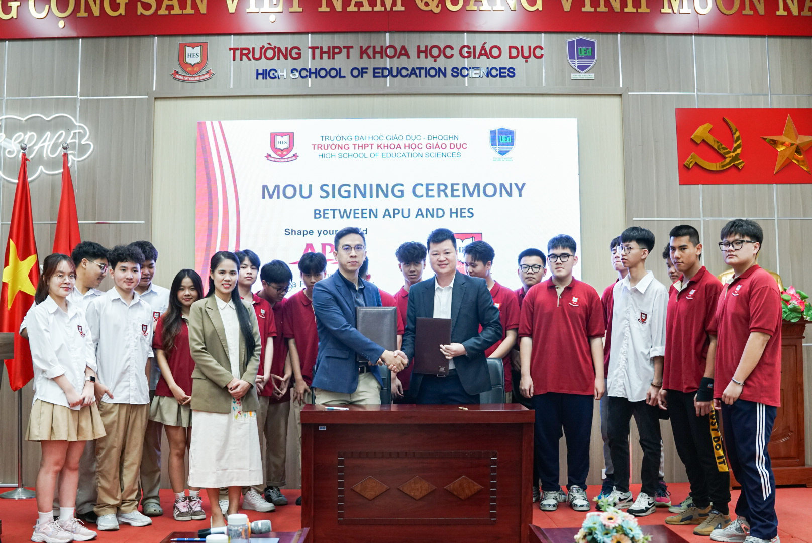 Môi trường HES 5